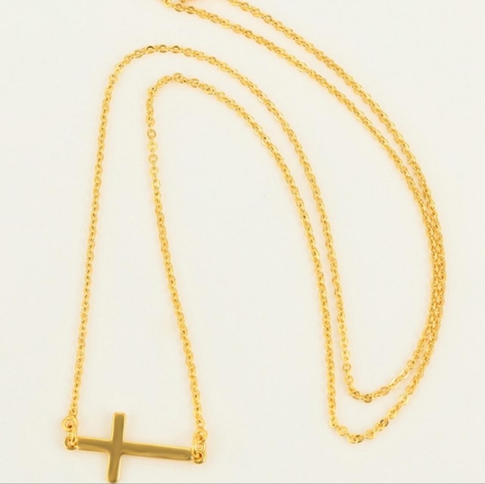 Cross Pendant Necklace